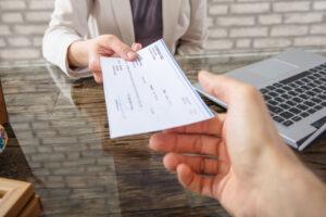 Folha de pagamento: o que deve constar no documento?