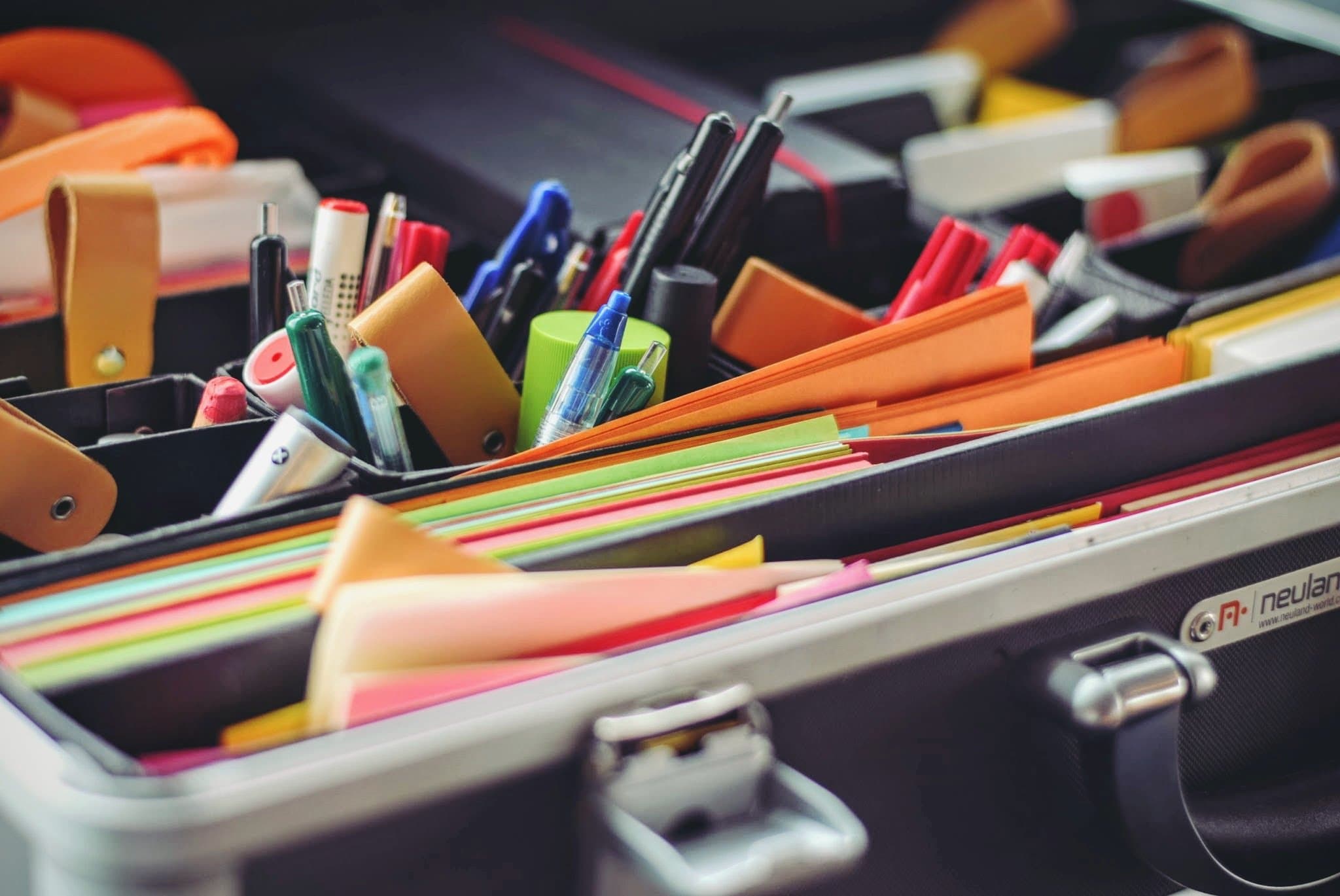 economizar com o material escolar