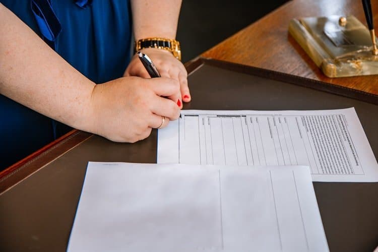O que é multa contratual do cartão de crédito?
