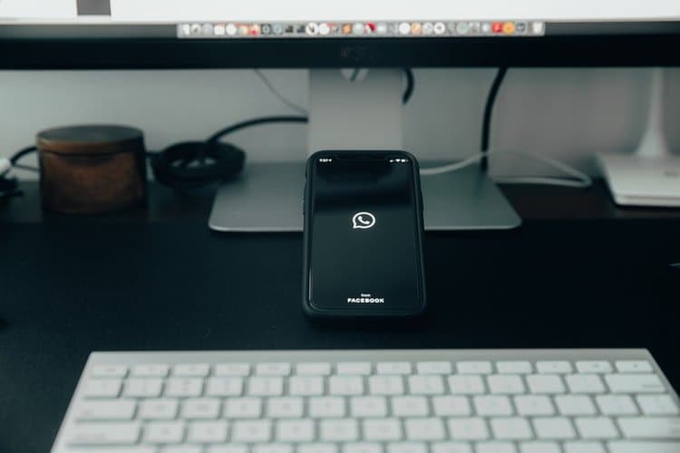Como fazer pagamento via WhatsApp?