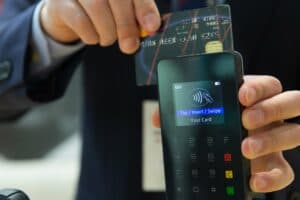 Cartão Ourocard pré-pago para negativados: como funciona?