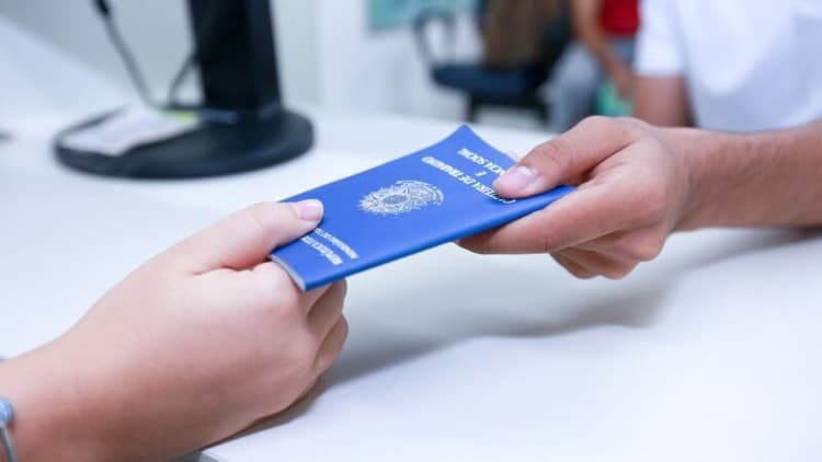 Carteira de trabalho digital: como saber se a minha foi assinada?