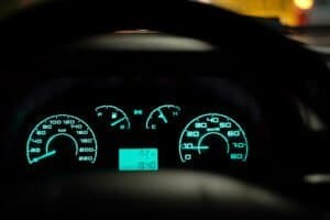 Quanto dinheiro preciso ter para financiar um carro?