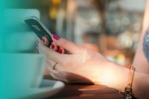 Como consultar e tirar o holerite pela Caixa?
