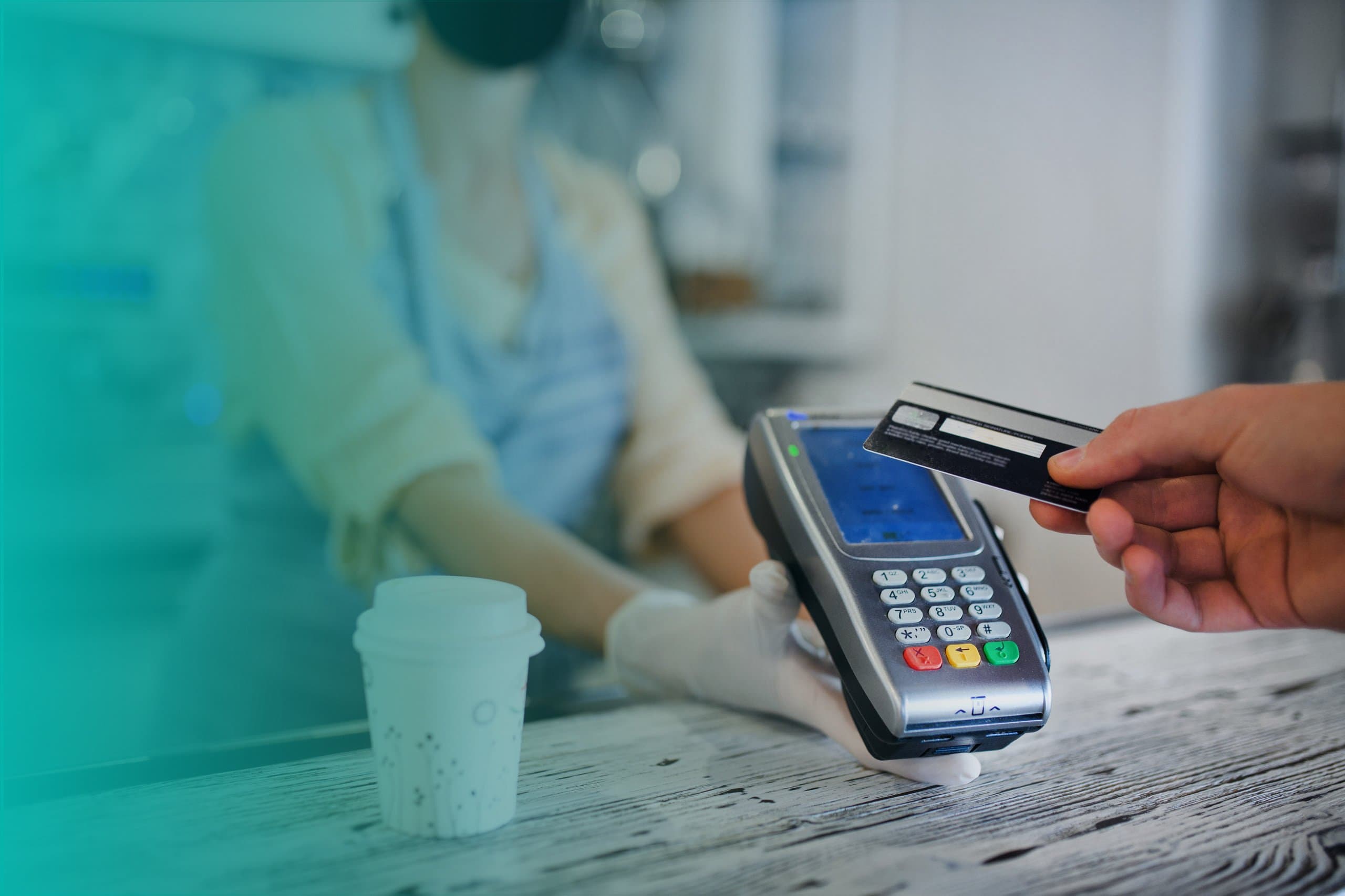 cartão de crédito: pagamento em cartão sendo realizado