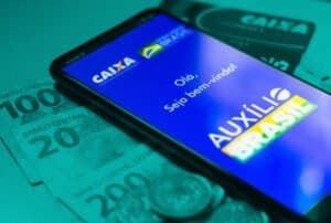 O Auxílio Brasil de 600 reais vai ser cancelado em 2023?