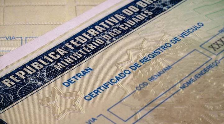 Gravame: imagem mostra o CRLV de um veiculo.