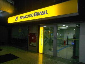 Por que o Banco do Brasil encerrou a parceria com Caixa em lotéricas?