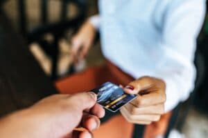 7 dicas para usar o cartão de crédito de forma consciente 7 dicas para usar o cartão de crédito de forma consciente