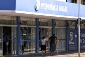 Benefícios do INSS têm reajuste de 5,45%