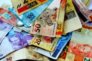 Conheça os bancos que vão oferecer o empréstimo do Auxílio Brasil Conheça os bancos que vão oferecer o empréstimo do Auxílio Brasil