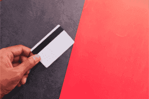 O que acontece se pagar o mínimo da fatura do cartão de crédito? O que acontece se pagar o mínimo da fatura do cartão de crédito?