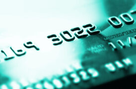 limite do cartão de crédito: foto de um cartão de crédito em super zoom