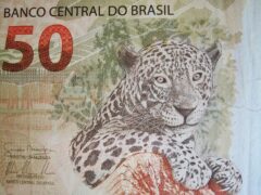 nota de 50 reais (consignado do Auxílio Brasil)
