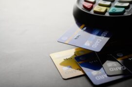 Cartões de crédito e máquina de cartão (parcelado lojista e parcelado emissor)